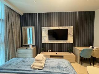 Dubai Palm Jumeirah - Free Infiniti Pool and Private Beach - Dubaï - 1