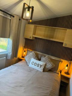 Scotts Corner Hot Tub Retreat - Morpeth - 2