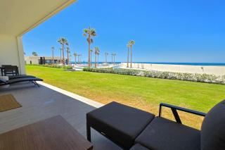 Encantame Towers First Floor Steps from Pool - 9