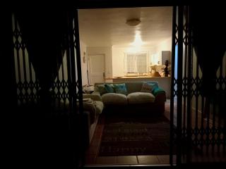 Whale Rock Estate Apartment - 8