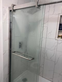 Home in Scarborough, near GO station, TTC and UoT - 3