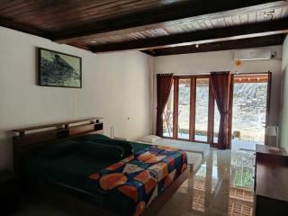 Batukaras beach hill - 7