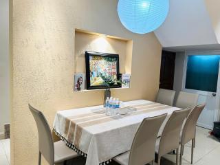 Tommy Homes on Cong Quynh Street District 1 - 7