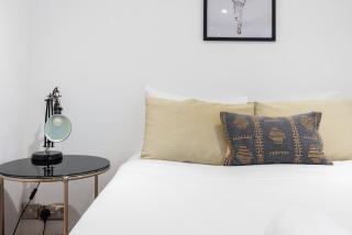 Stylish 2 Bed Flat Relax Balcony Kings Cross GIR-277-3-Loco - Londra - 1