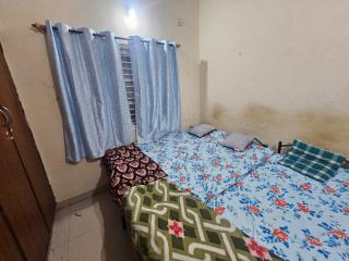 sri laksmi narasimha luxury mens pg - 0