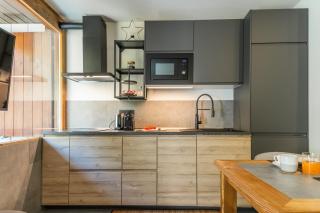 HelloCHALET Le Bois du Cervin - Matterhorn View, Ski-In Ski-Out - 5