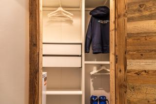 HelloCHALET Le Bois du Cervin - Matterhorn View, Ski-In Ski-Out - 4