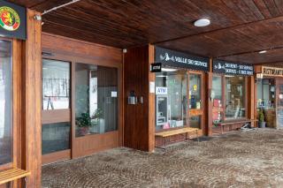 HelloCHALET Le Bois du Cervin - Matterhorn View, Ski-In Ski-Out - 1