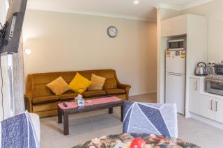 New two Bedroom house attached to main house - 1