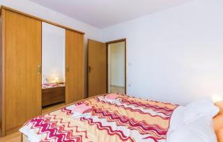 Apartman Petar by Villas Guide - 1
