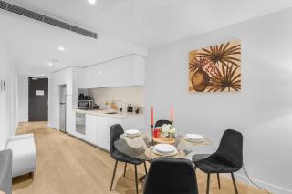 City Views Crown Pool Gym Cbd Theatre 17th Floor - 8