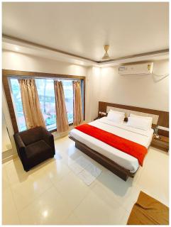 Hotel Shreemahavia Home # Town Near Jagannath Temple and Sea Beach -Fully Air conditioned - Lift Wifi- And Parking Facilities -Excellent Customer Service Awarded -Best Seller - 8