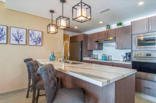 Encantame 2BR Rooftop Pool LazyRiver Pickleball - 2