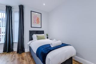 4BR BIG Contractor House - 8 Beds - Free Parking - 6