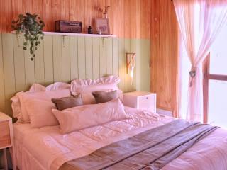 Casa con Piscina y Patio Privado - 7