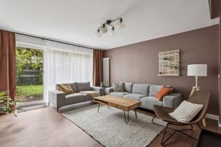 Charmantes Stadthaus, Parkplätze, Garten - 4