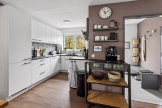 Charmantes Stadthaus, Parkplätze, Garten - 7