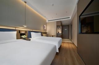 Jinglai Select Hotel - Jing'an Daning Lingshi Park Branch - 1