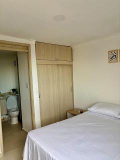 New apartment with ocean view on the 13th floor - 9