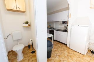 Vienna-Style Cozy Apartments - 7