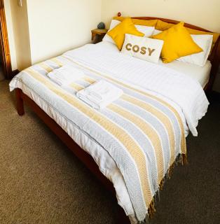 Gethin Lodge cosy Holiday cottage Near BPW with secure double garage with cctv sleeps up to 6 guests - 8