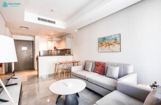 Blue Breeze Modern 2BR Apartment Near Downtown - 0