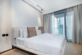 Opera Grand Sky Luxurious 3-Bedroom Apartment in Downtown Dubai with Panoramic Burj Khalifa View - 7