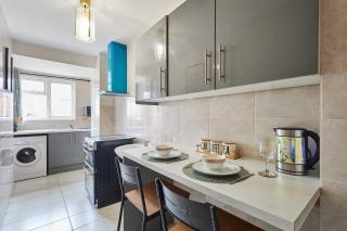 Host & Stay - Queens Road - 9