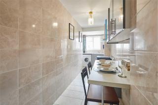 Host & Stay - Queens Road - 2