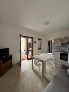 Brezza Marina Apartment- Garden - 5