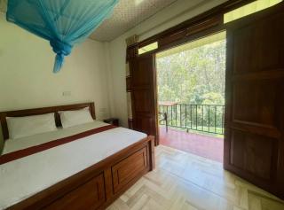 Green Wood Hotel - 4