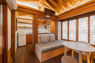 Luxury Hanok Subtle Grace - 9