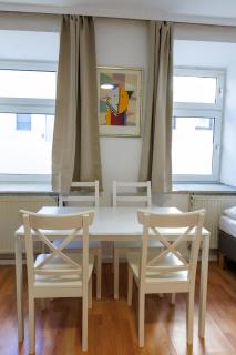 Vienna-Style Cozy Apartments - 9