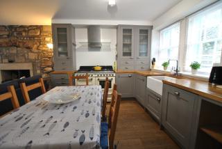 Coast Cottage- traditional fishermans cottage - 8