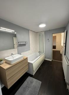 2 bedroom modern cottage Sunderland - 3