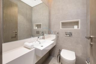 Lagoon-Facing 1BR, Minutes from Downtown and Business Bay, Near Dubai Water Canal - District One Phase III Residences 18 by Deluxe Holiday Homes - 5