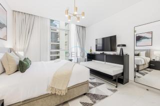 Lagoon-Facing 1BR, Minutes from Downtown and Business Bay, Near Dubai Water Canal - District One Phase III Residences 18 by Deluxe Holiday Homes - 4