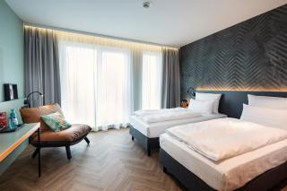 LOGINN Hotel Berlin Airport - 7