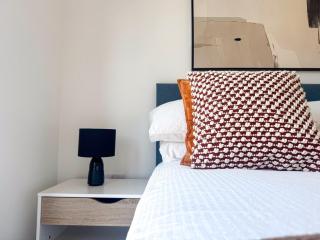 Derby City Centre Apt - Free Parking - Long Stays - 4