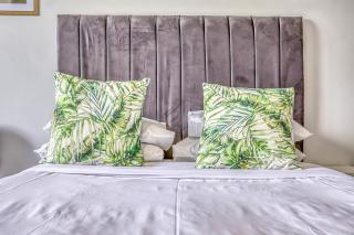 The Don OneRosebank - 8