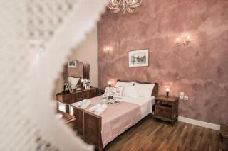 Victor's Traditional House - 1