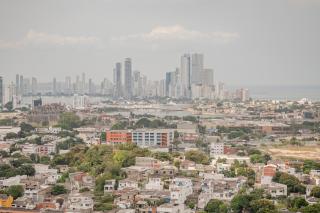 Apartamento 2BR con vista al mar y cerca al aeropuerto - 2