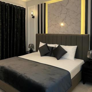 Private Black Loft 1Bed in F-11 - 3