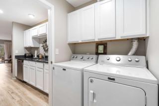 Woodlands Getaway - The Very Best of Branson! Downstairs unit - 17 stairs - 1