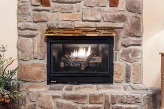 Creekside - 2 BDR Resort Cabin in Epic Location - 2