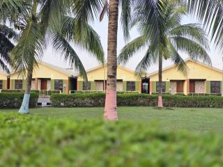 Whispering Palms Resort - 0