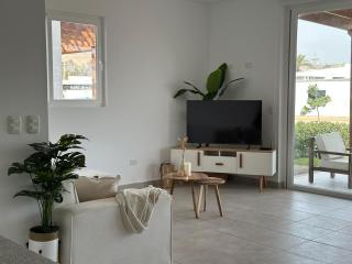 Beach House - Private Dock and Pool - 8