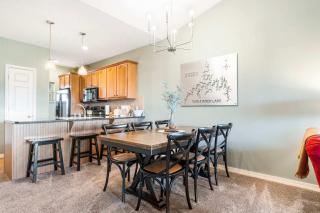 Sunset Daydream - Elegant Condo on Table Rock - 2