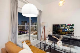 Stunning Space with Full Marina View - 2