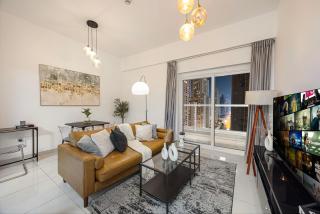 Stunning Space with Full Marina View - 8